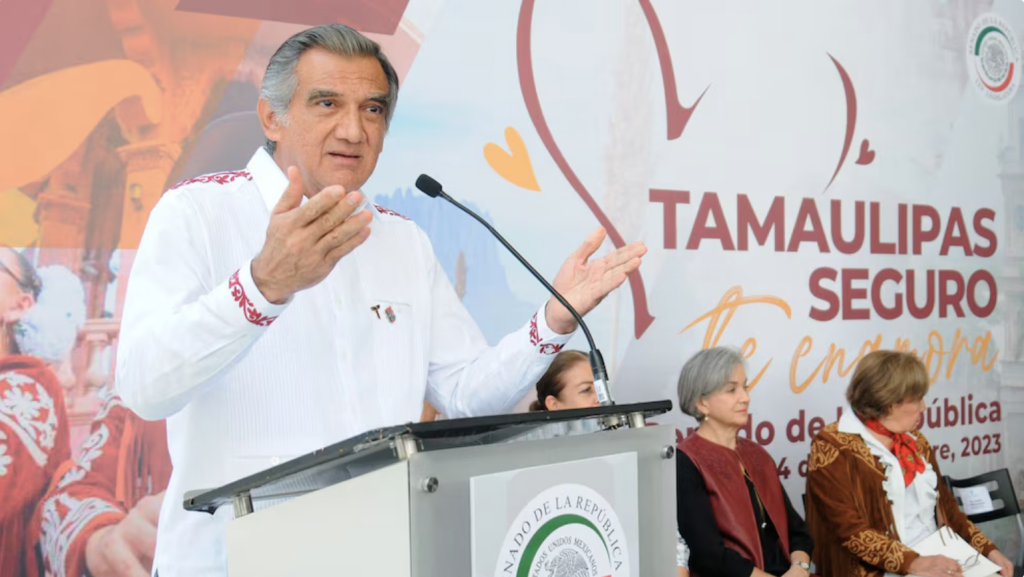 El gobernador Américo Villarreal resaltó que espera que la región vuelva a normalidad en los próximos días con el apoyo de la Sedena y el gobierno estatal | Foto: Gobierno de Tamaulipas